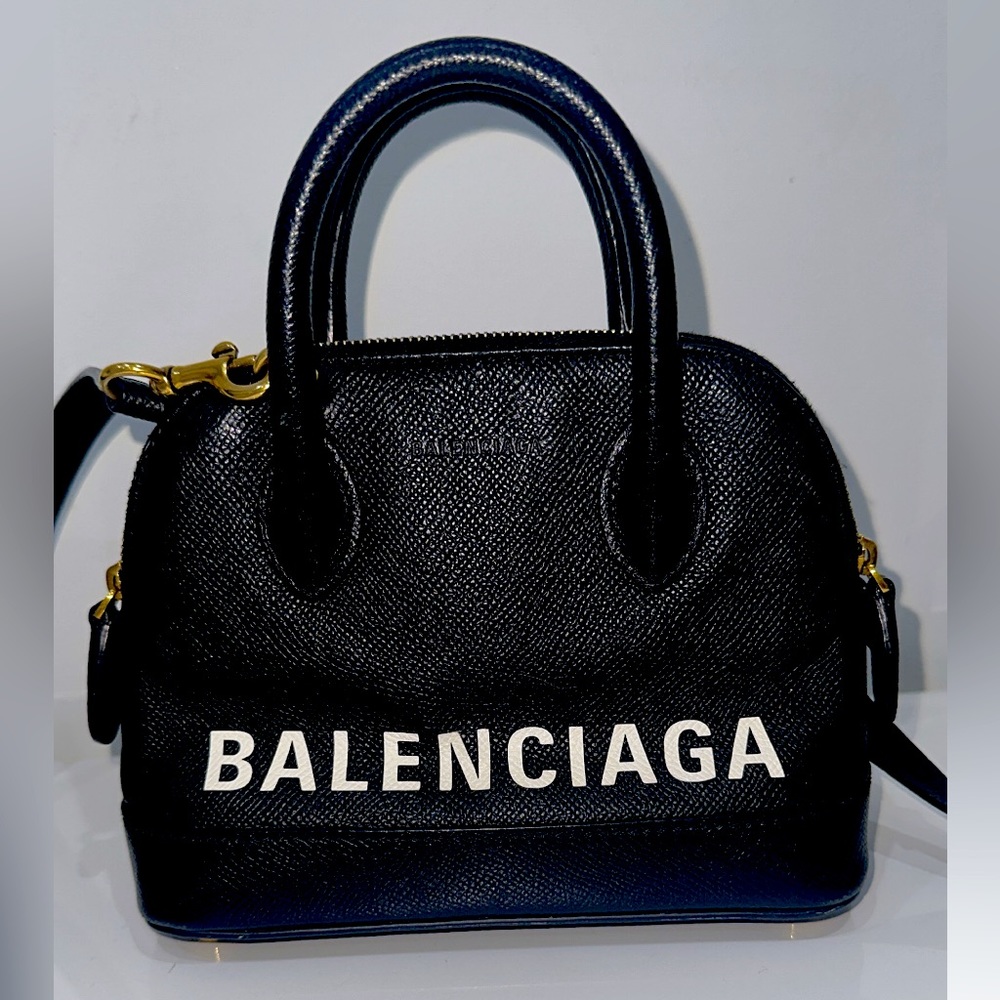 Balenciaga  Mini bag . Tote size 🖤